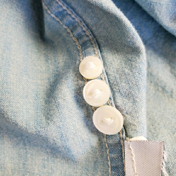 J Crew Button Down Shirt - Picture 5 of 9